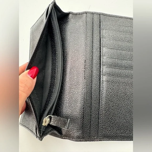 BVLGARI Black Leather Man Wallet